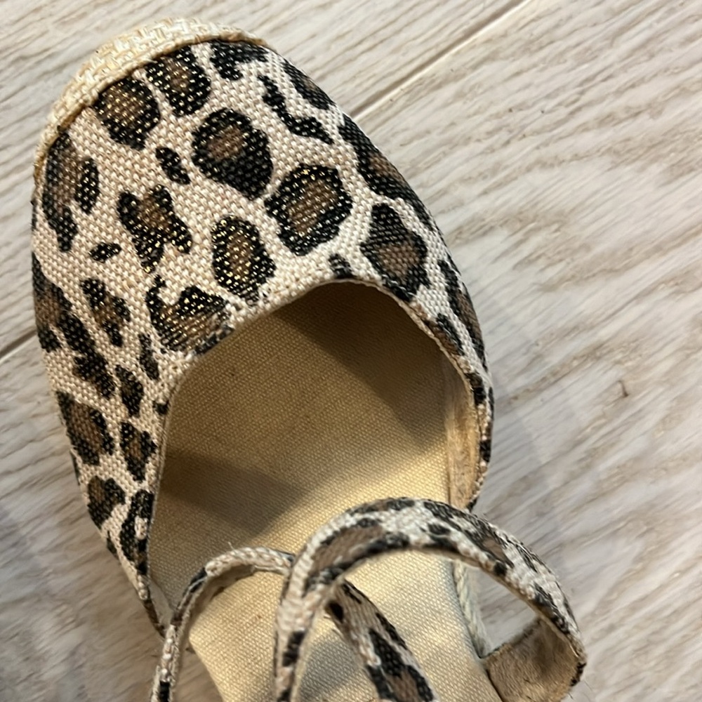 Coconuts Size 7.5 Leopard Print Wedges. - image 5